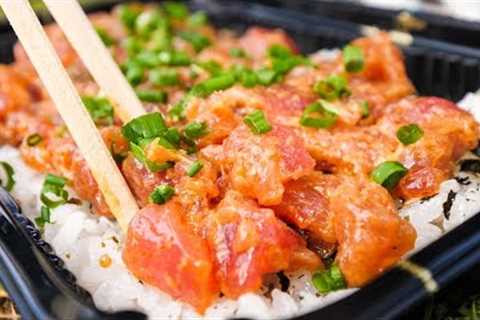 Food in Hawaii - POKE BOWLS and Seafood at Tanioka’s in Waipahu, Hawaii!