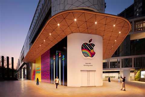 Apple readies opening of its first retail store in India