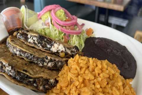 Exploring Vegetarian and Vegan Options at American Restaurants in Fort Worth, TX: A Food Expert's..