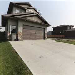 How to Maintain and Extend the Life of Your Concrete Driveway - Blue Ridge Concrete &..