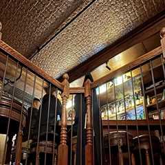 Uncovering the Hidden Treasures: Speakeasy-Style Bars in Western Washington