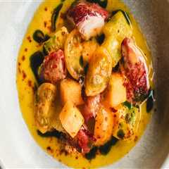 Food Reviews That Help Locals Discover Restaurants Near Their Daily Stops